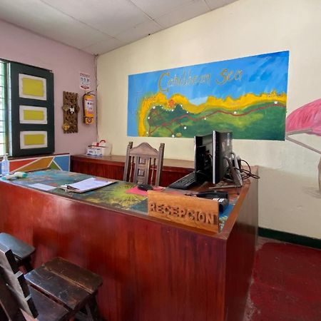 Hostel Villa Mary ตากังกา ภายนอก รูปภาพ