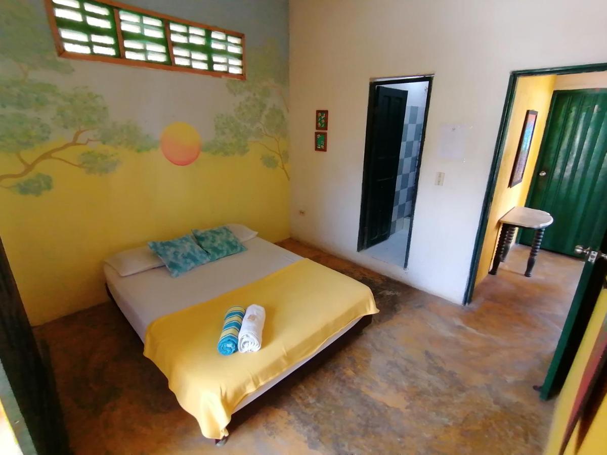 Hostel Villa Mary ตากังกา ภายนอก รูปภาพ