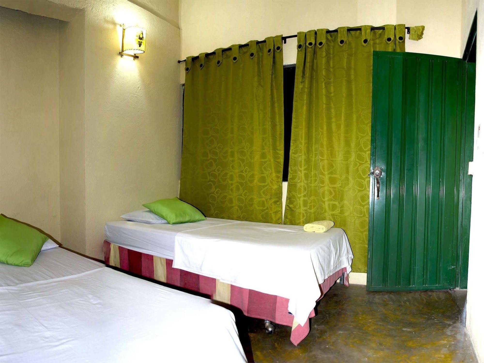 Hostel Villa Mary ตากังกา ภายนอก รูปภาพ