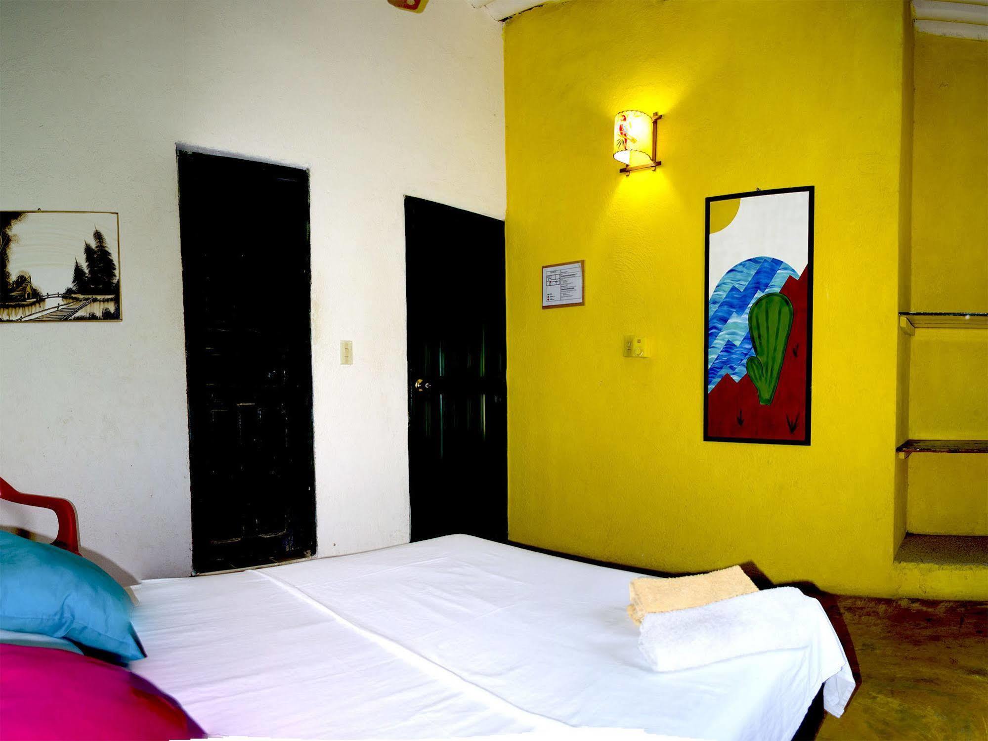 Hostel Villa Mary ตากังกา ภายนอก รูปภาพ